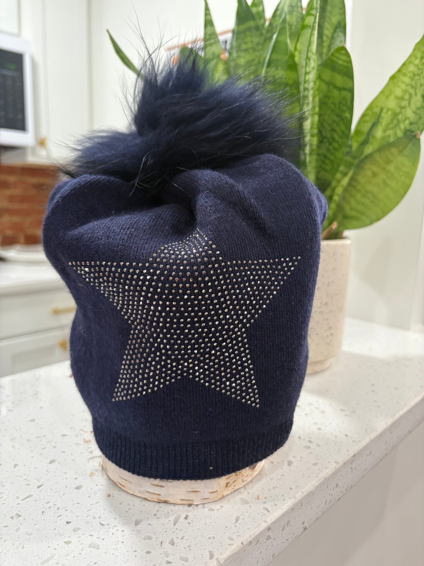 LINDA RICHARDS POM HAT