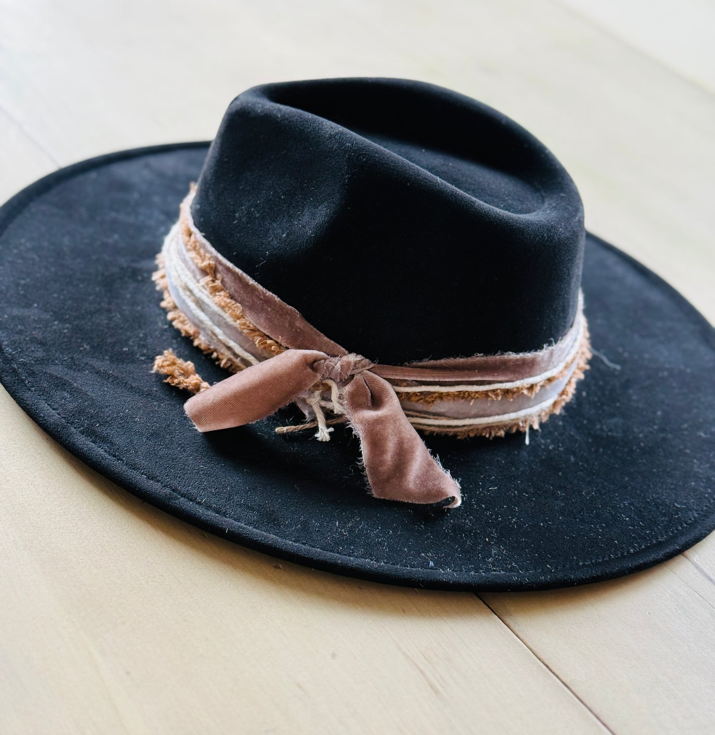 SHIFT RODEO CHIC WESTERN HAT