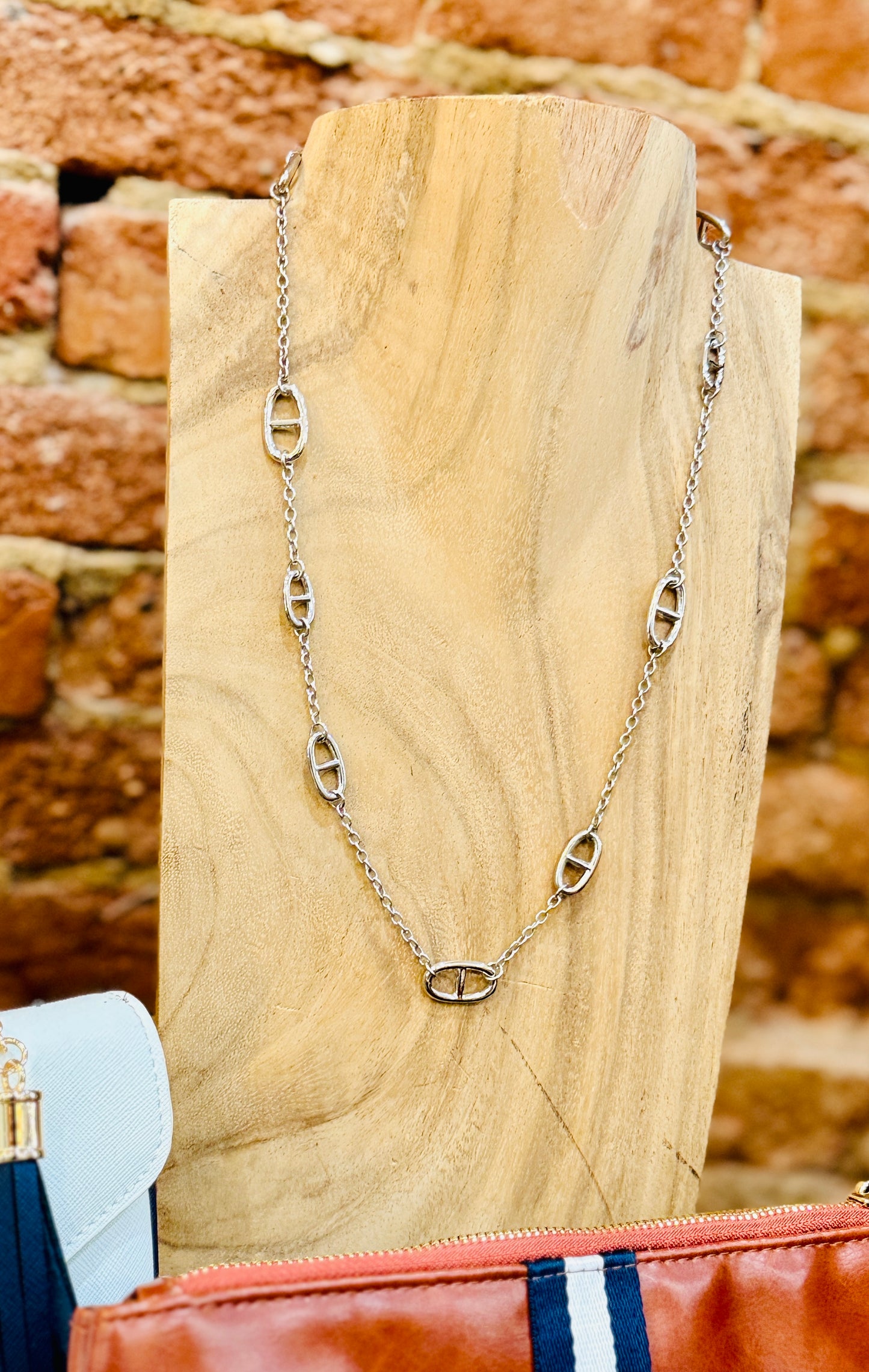 CANVAS STYLE SILVER CHAIN NECKLACE