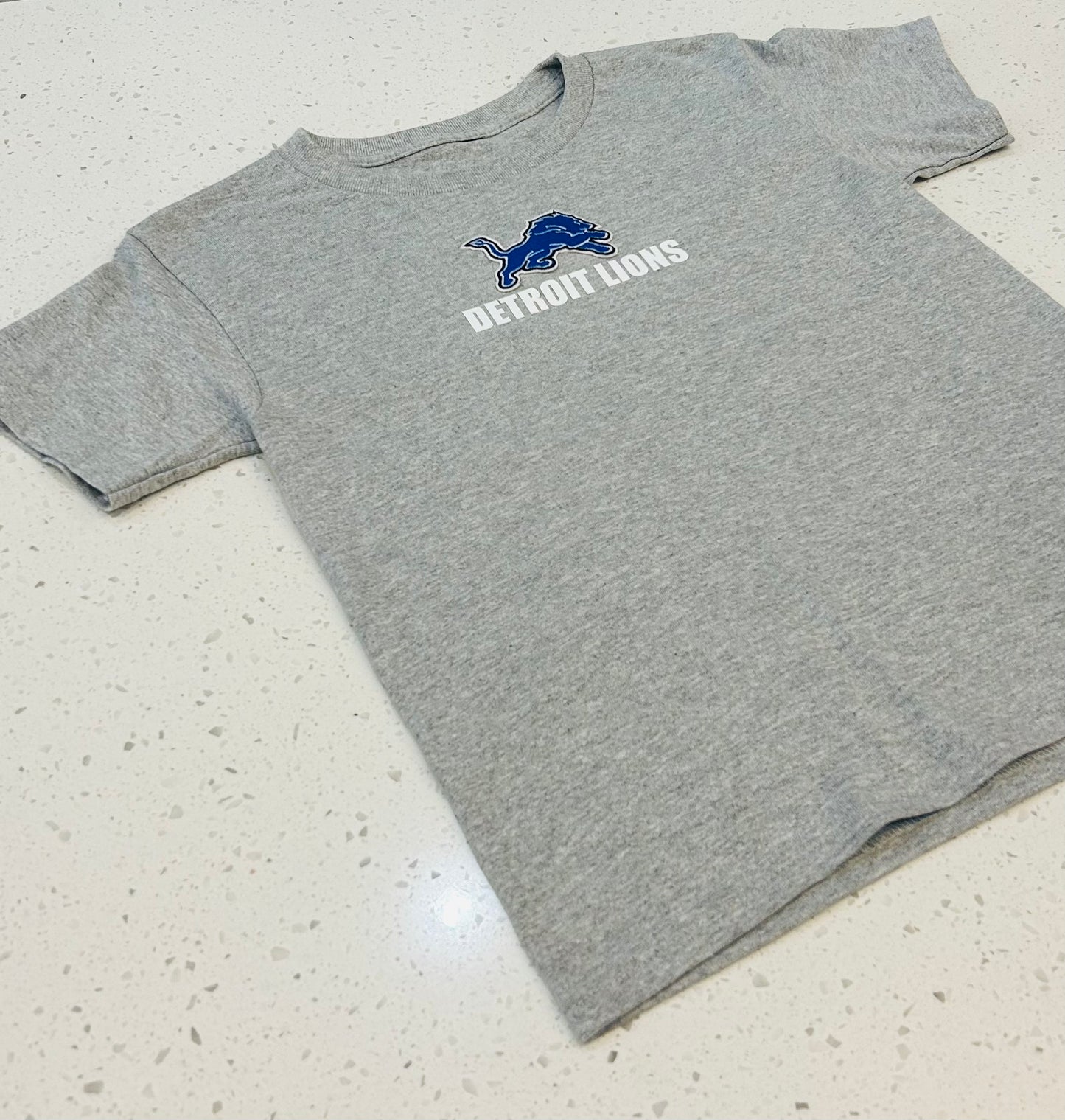 19 THE LABEL LIONS PATCH BABY TEE