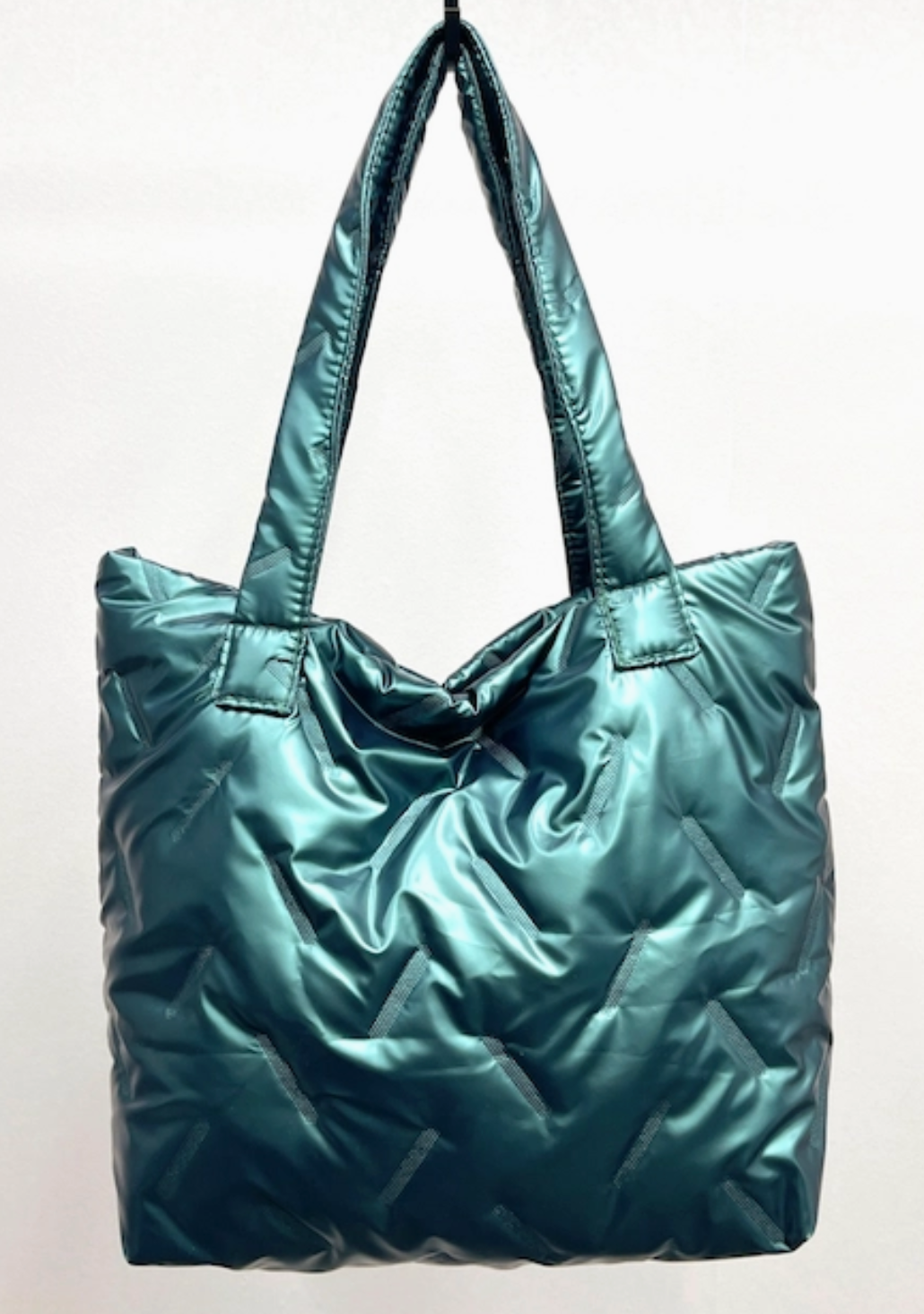 PRETTY PERSUASIONS TYLER BAG