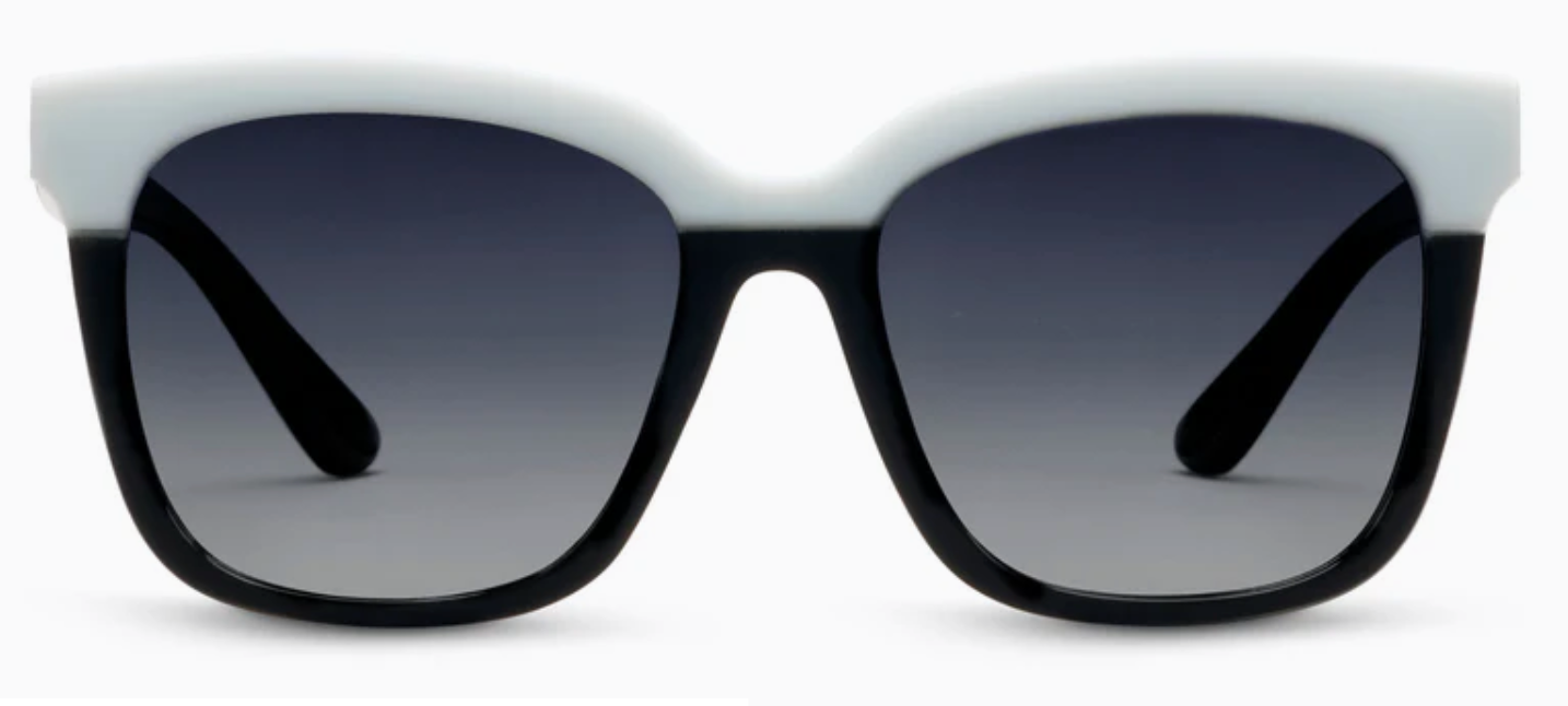 PEEPERS FRENCHY SUNGLASSES