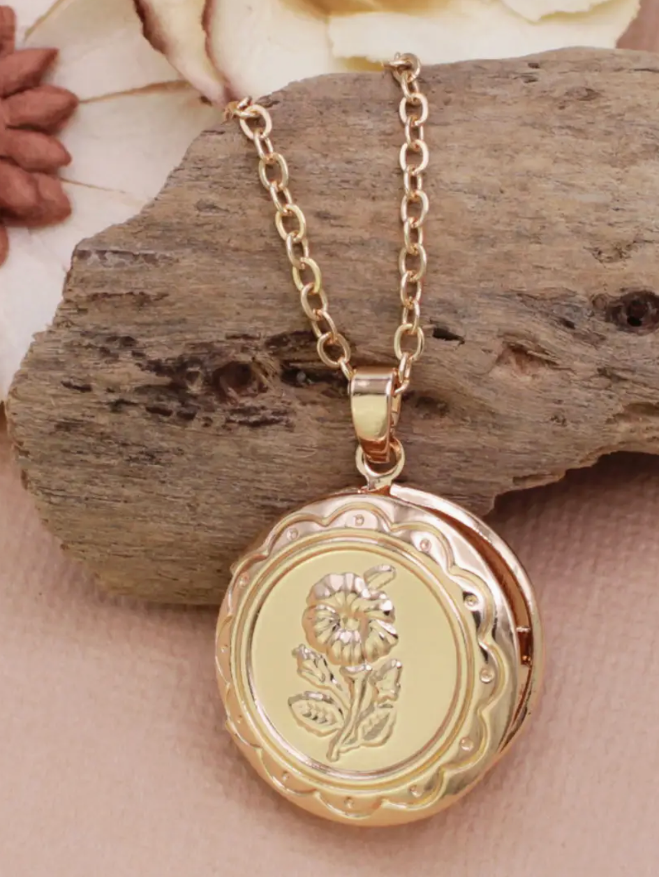 ZAD FLOWER POWER LOCKET NECKLACE