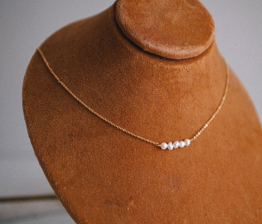 CECELIA DESIGNS JEWELRY PEARL BAR NECKLACE