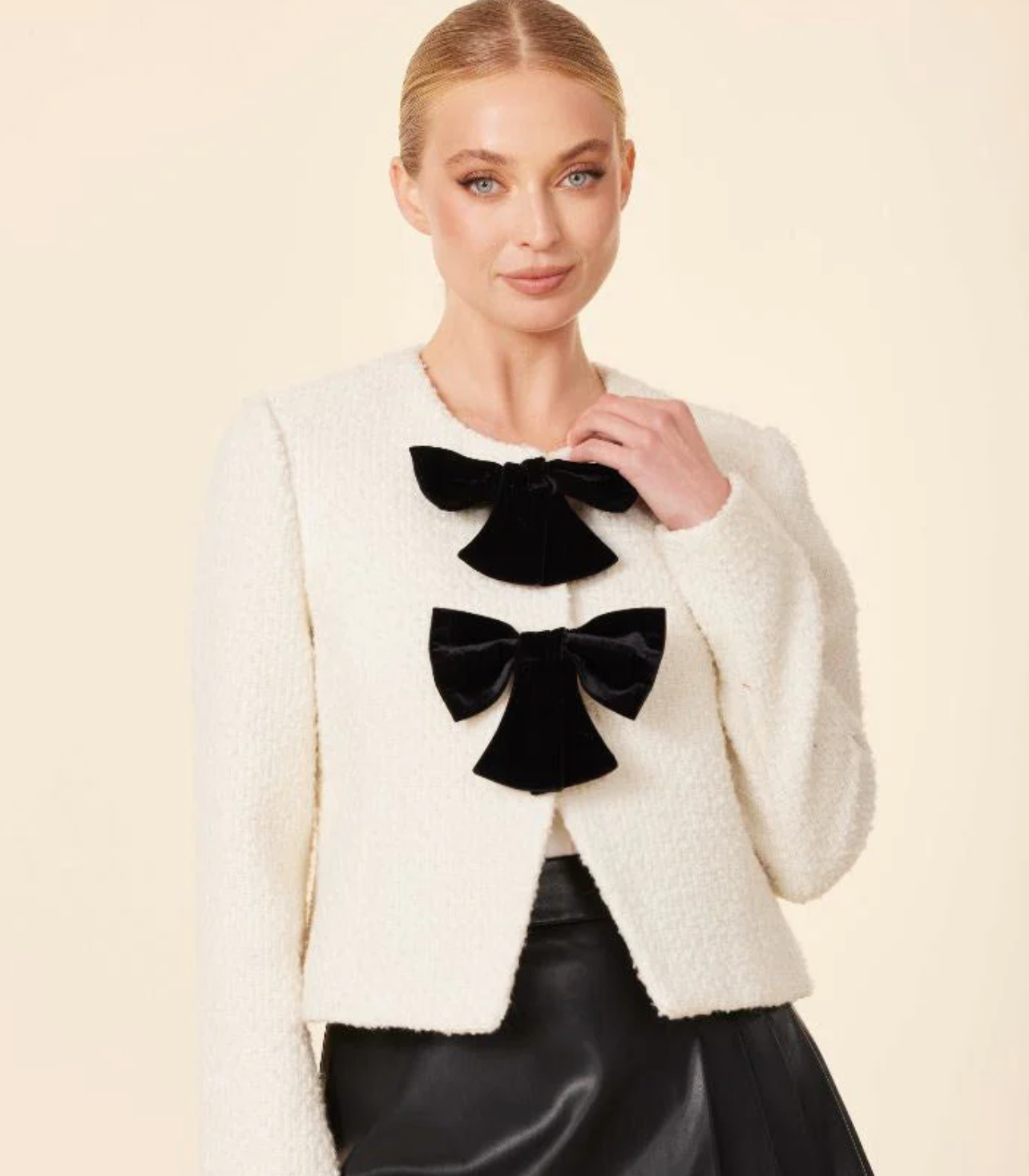 CABO DOLCE BOW BLAZER