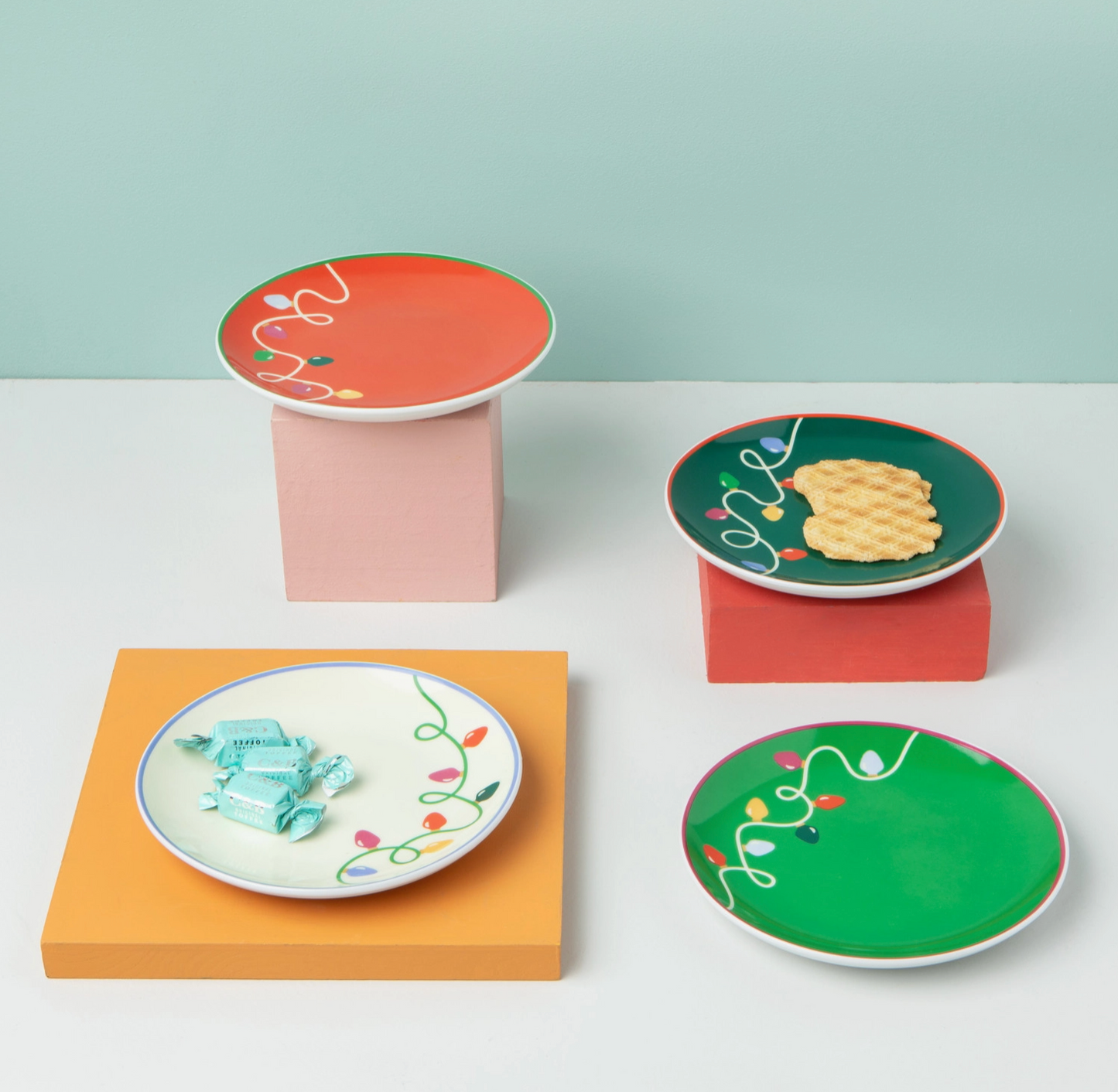DANICA JUBILEE HOLIDAY APPETIZER PLATES