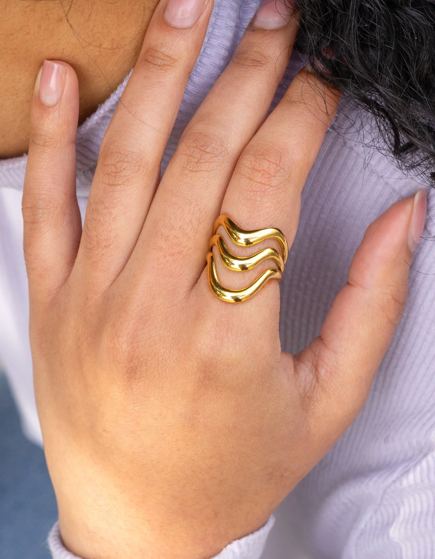 PETER + JUNE THREE'S COMPANY RING
