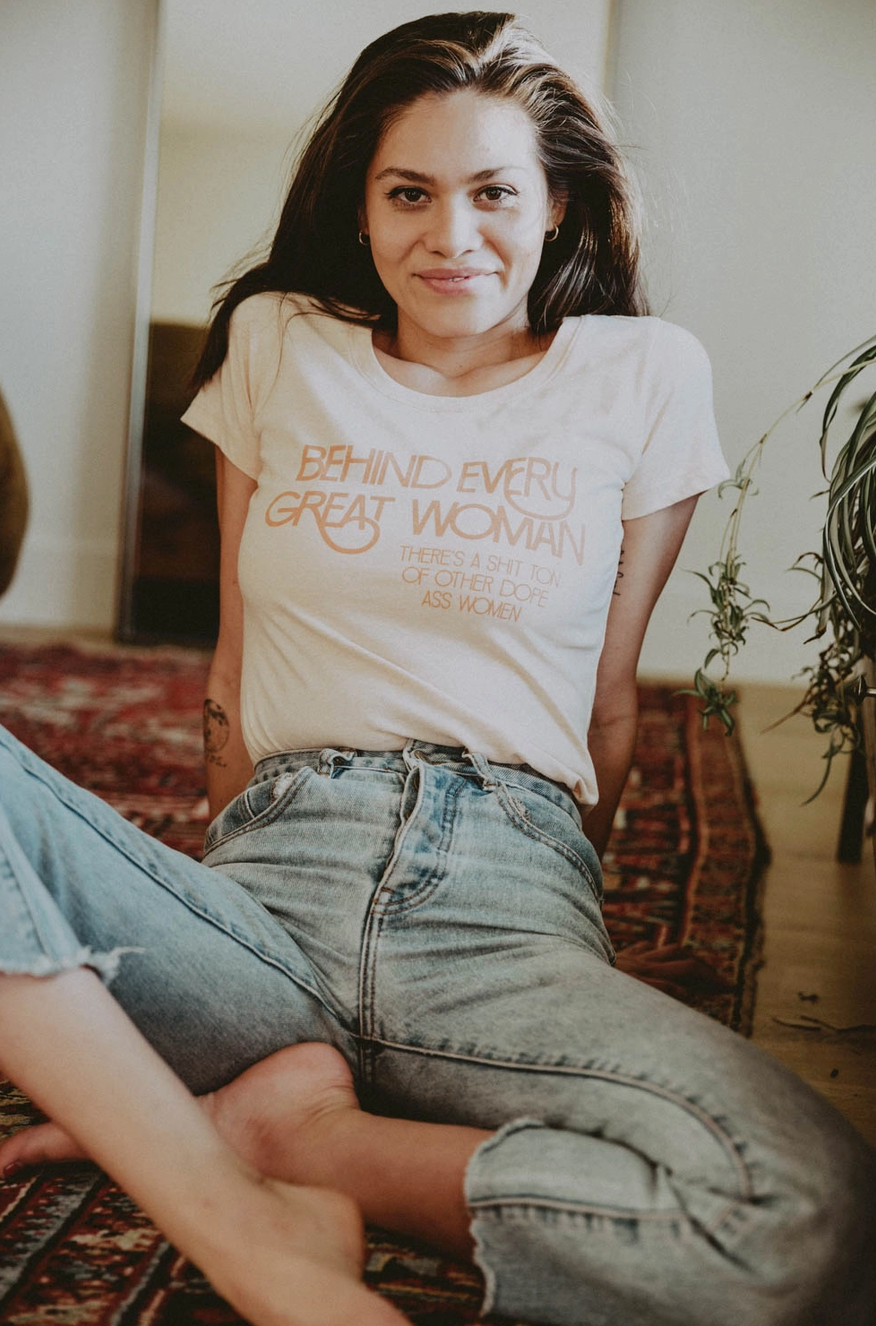 THE BEE & THE FOX BEHIND EVERY GREAT WOMAN