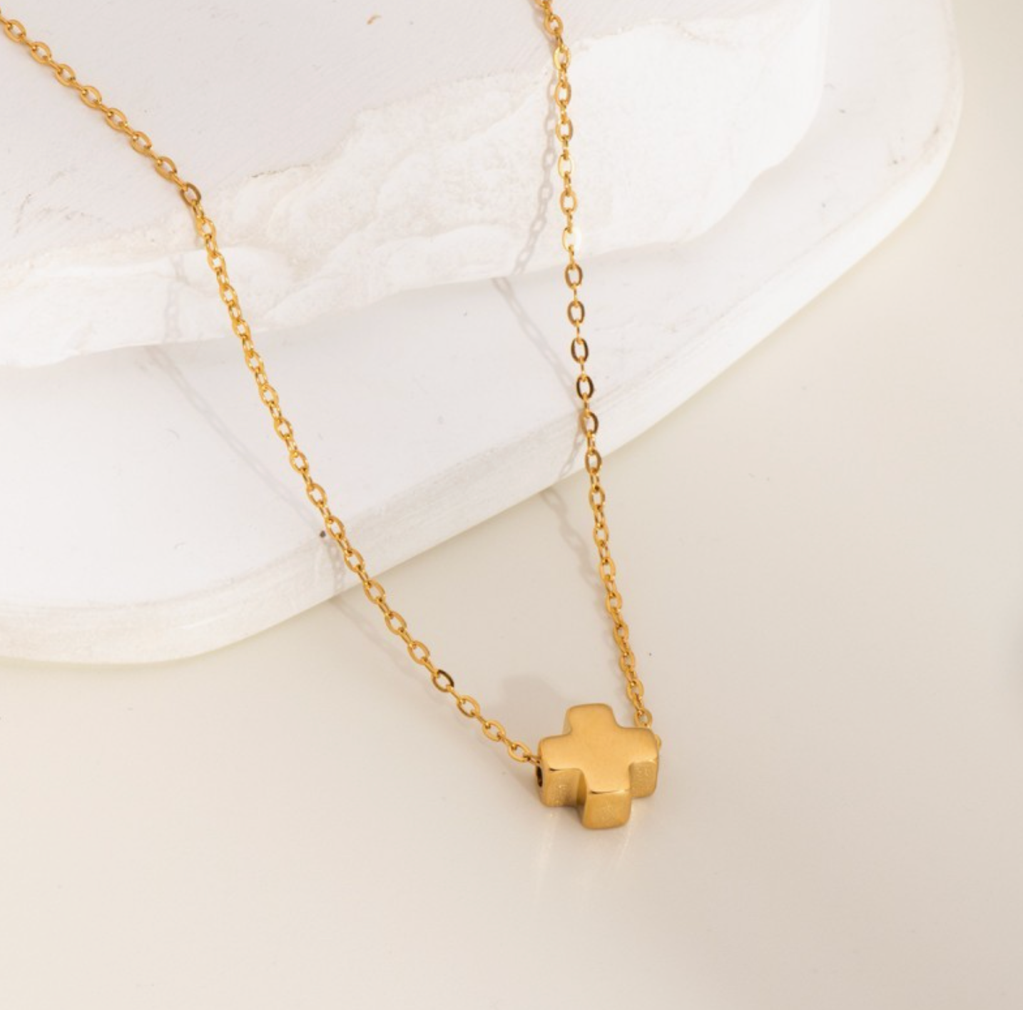 JOSSLYN ICON NECKLACE
