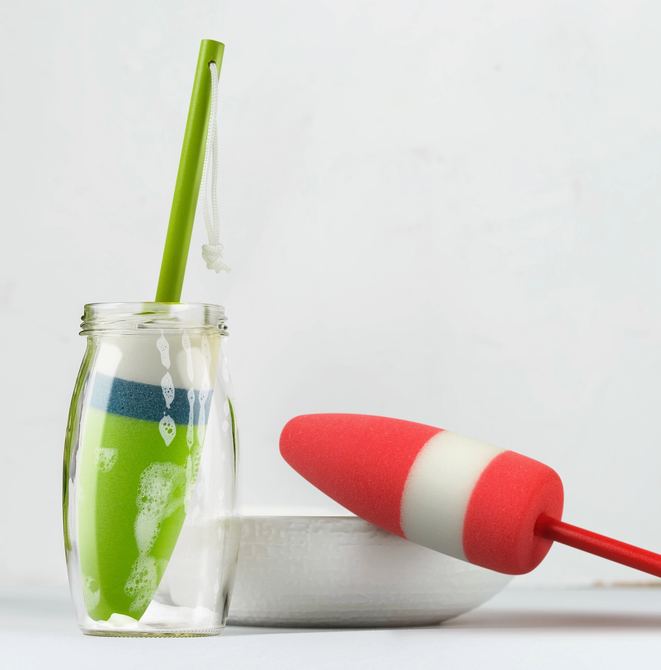 FRED BOTTLE BUOYS BRUSH