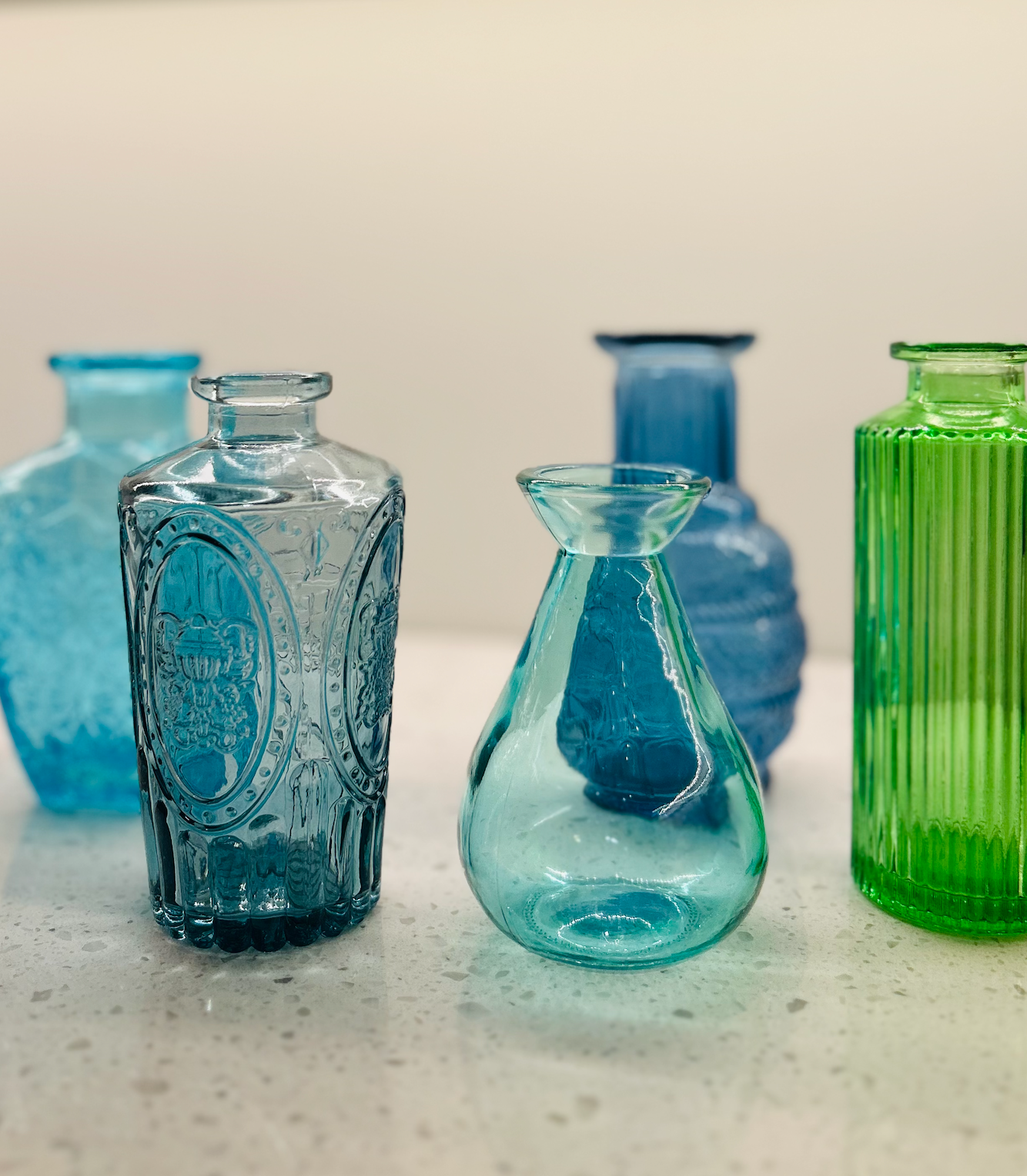 DOWNTOWN MINI GLASS VASE