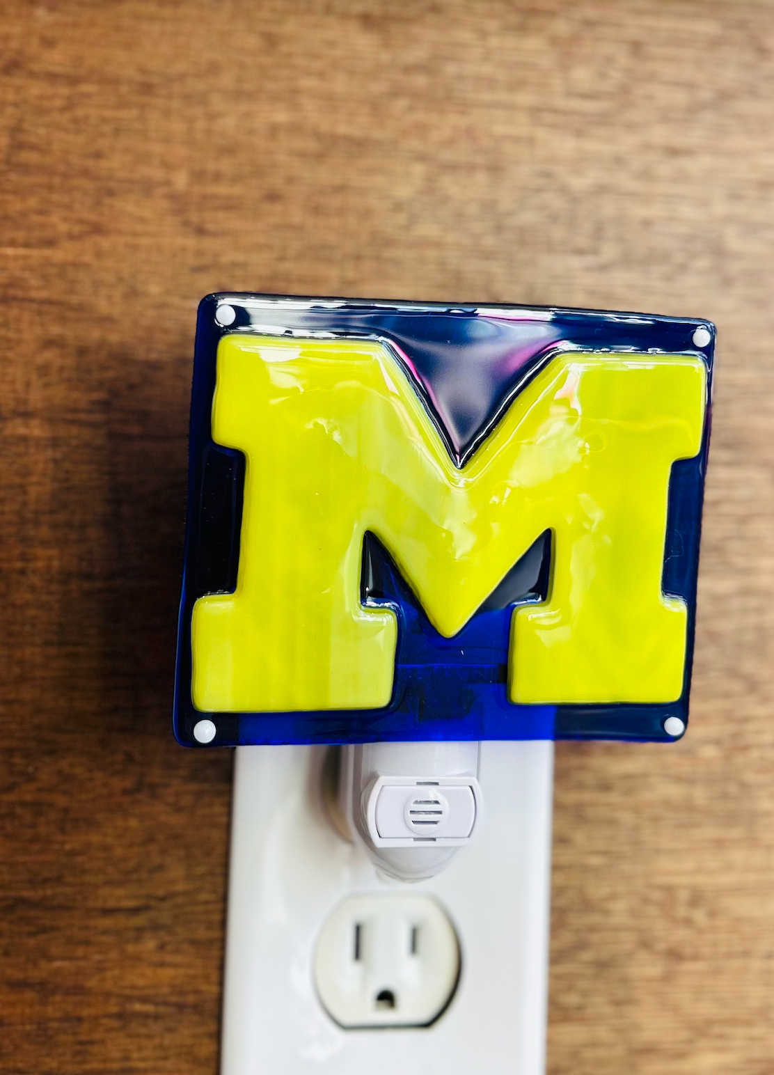 11: ELEVEN NIGHTLIGHTS