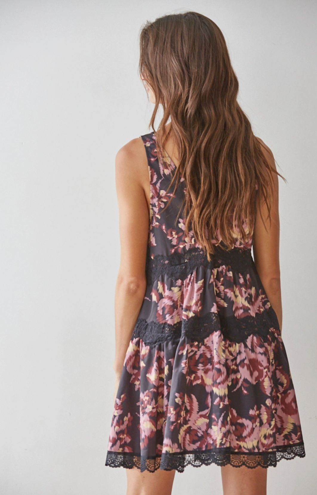 BY TOGETHER BLOOMY LACE MINI DRESS
