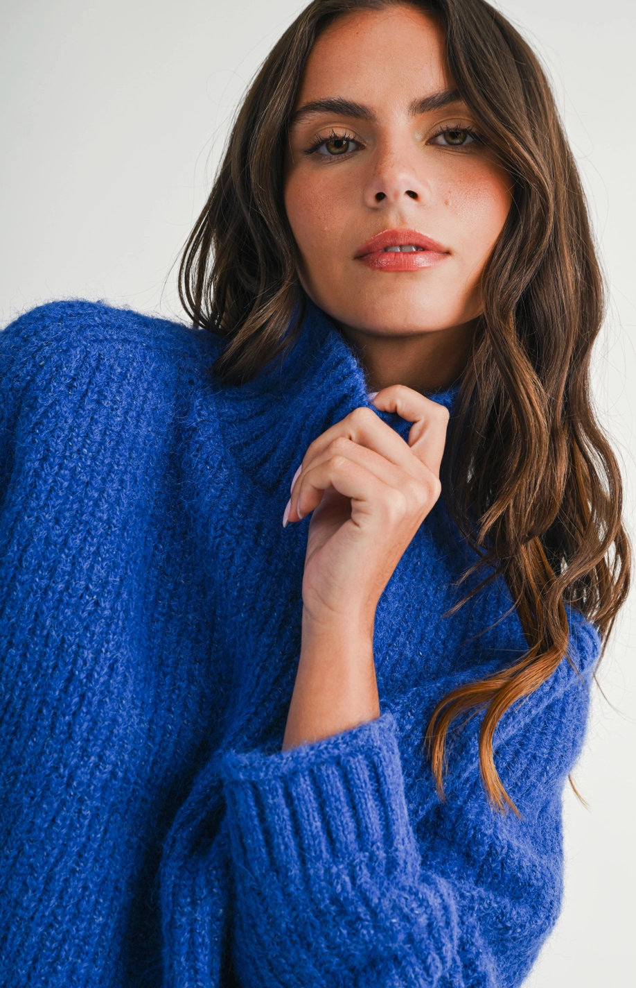 AEMI + CO WINTER BLUES SWEATER