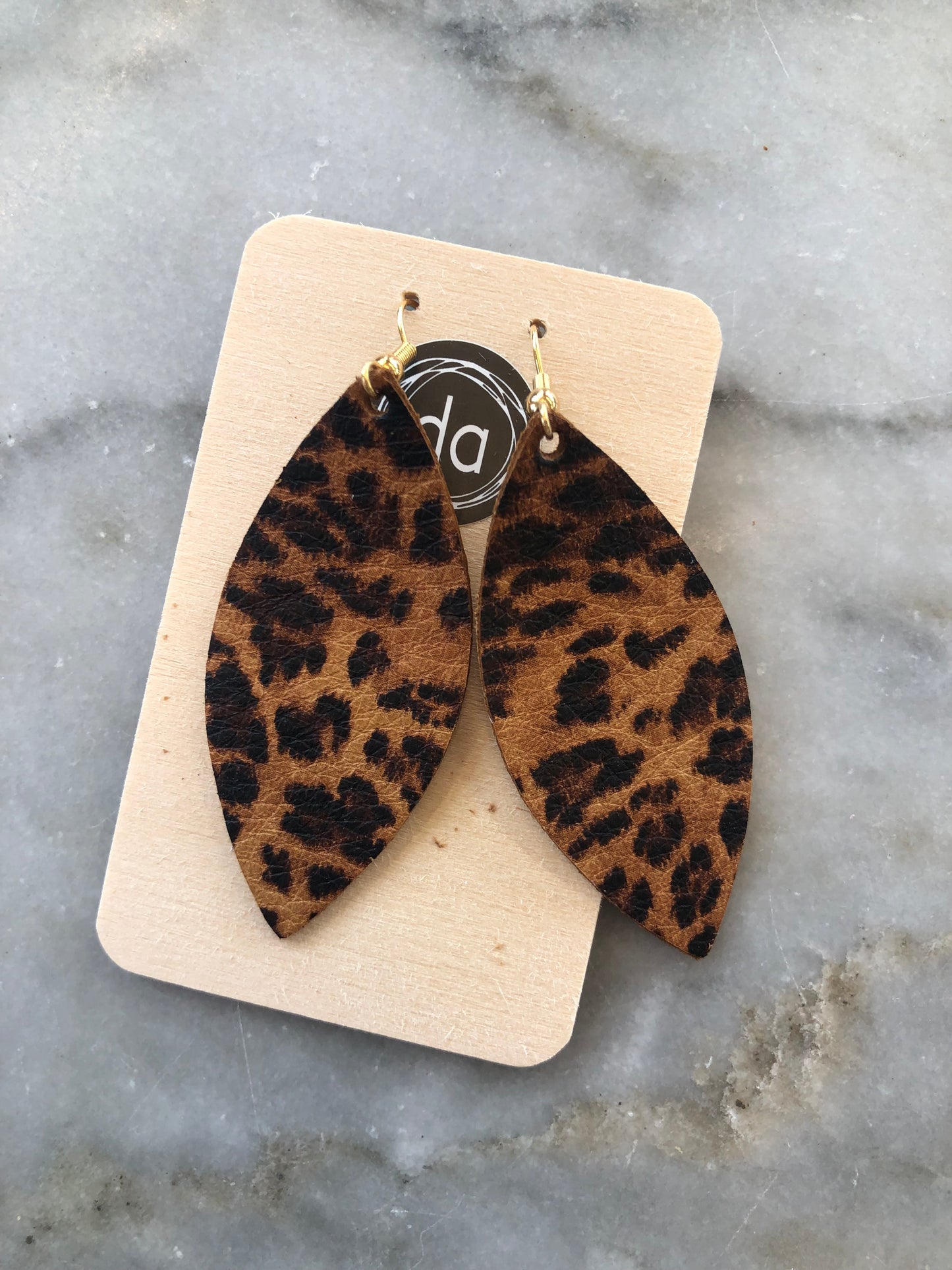 DEER ADDIE LARGE LEAF EARRING