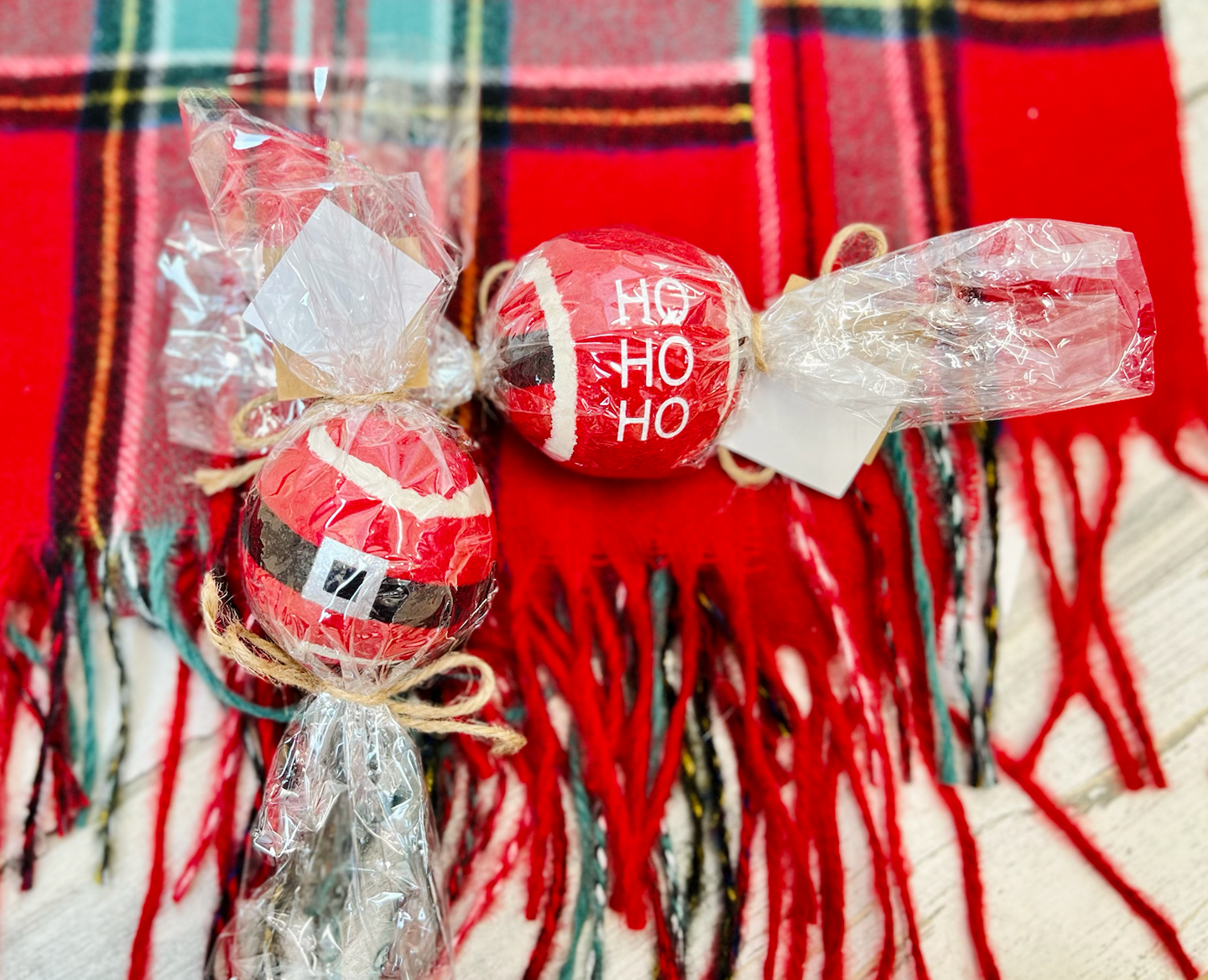 MUDPIE HOLIDAY TENNIS BALLS