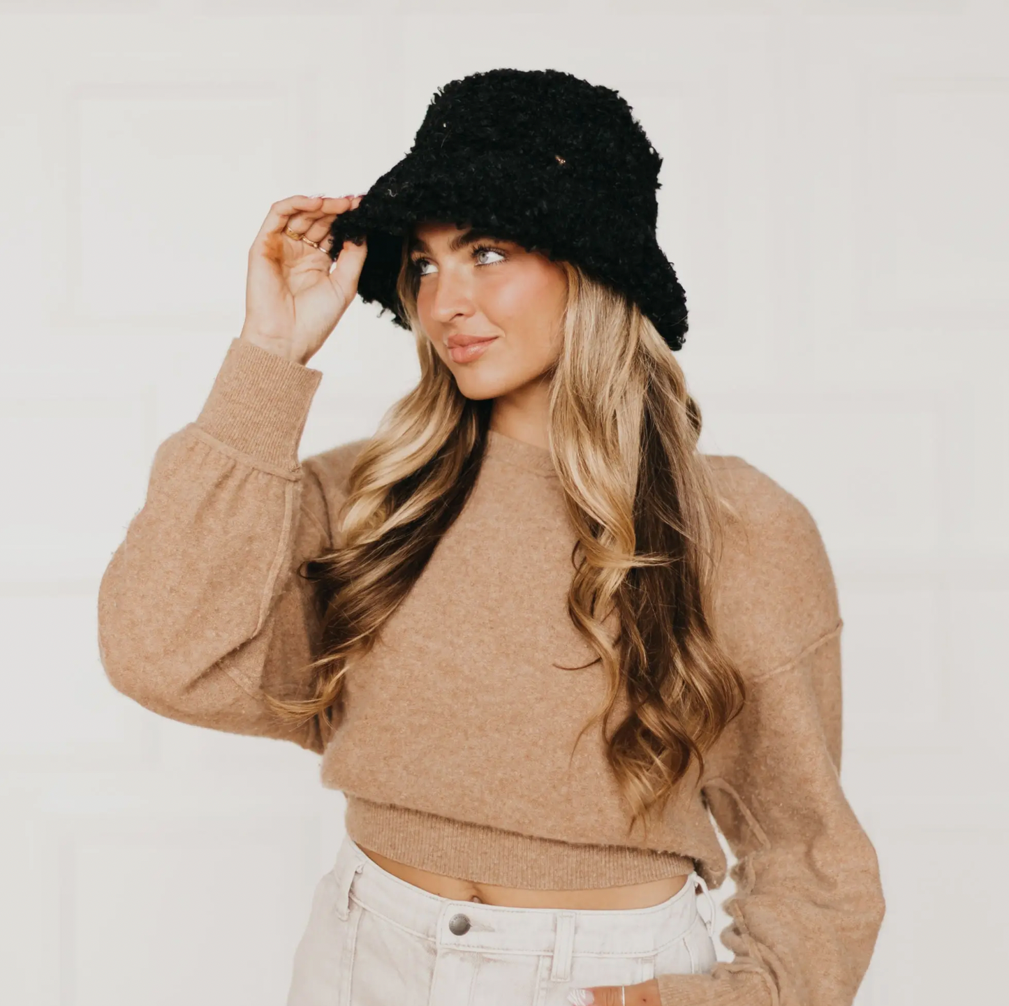 PRETTY SIMPLE ISABEL BUCKET HAT