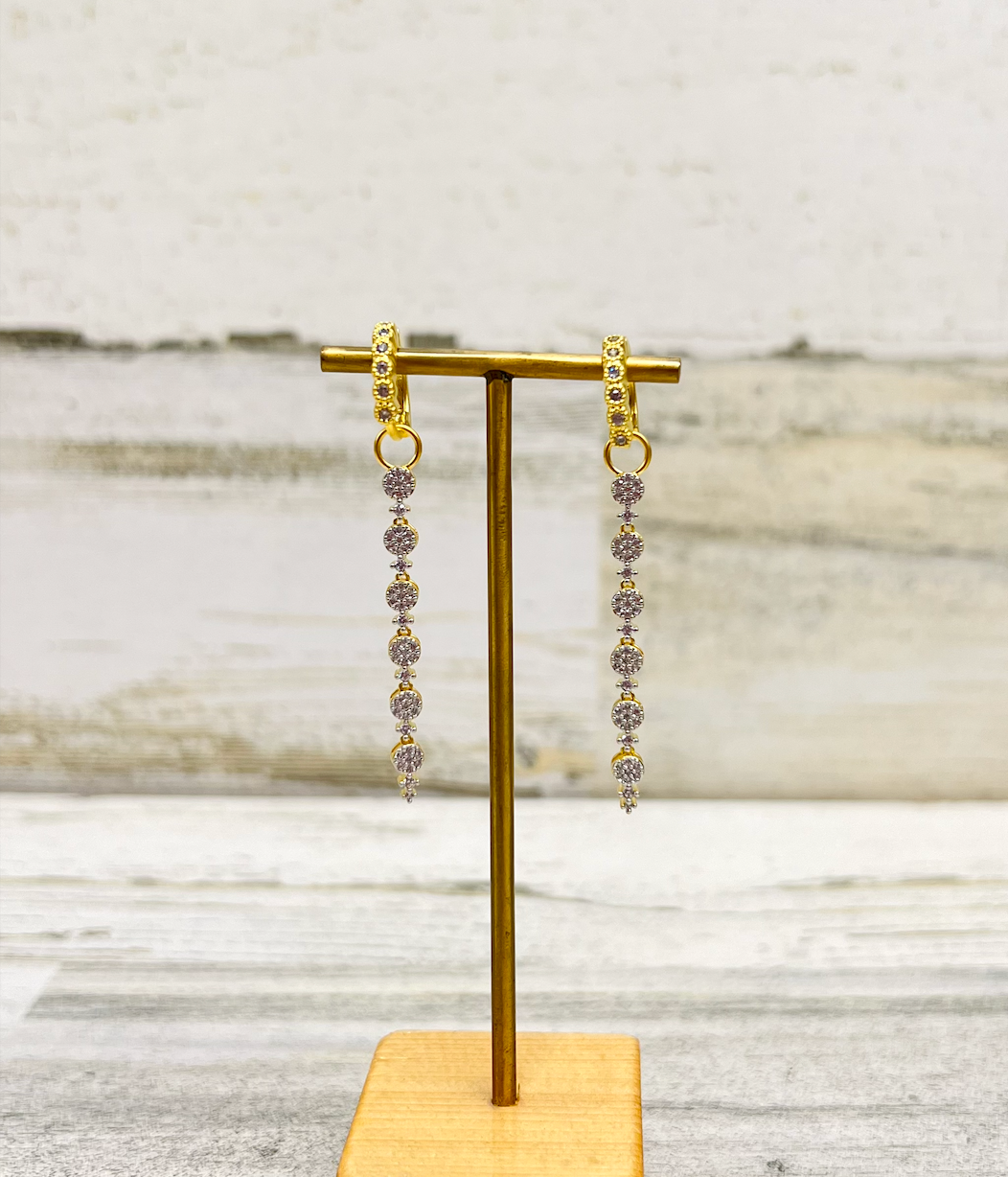 BE-JE DESIGNS GOLD DANGLE EARRINGS