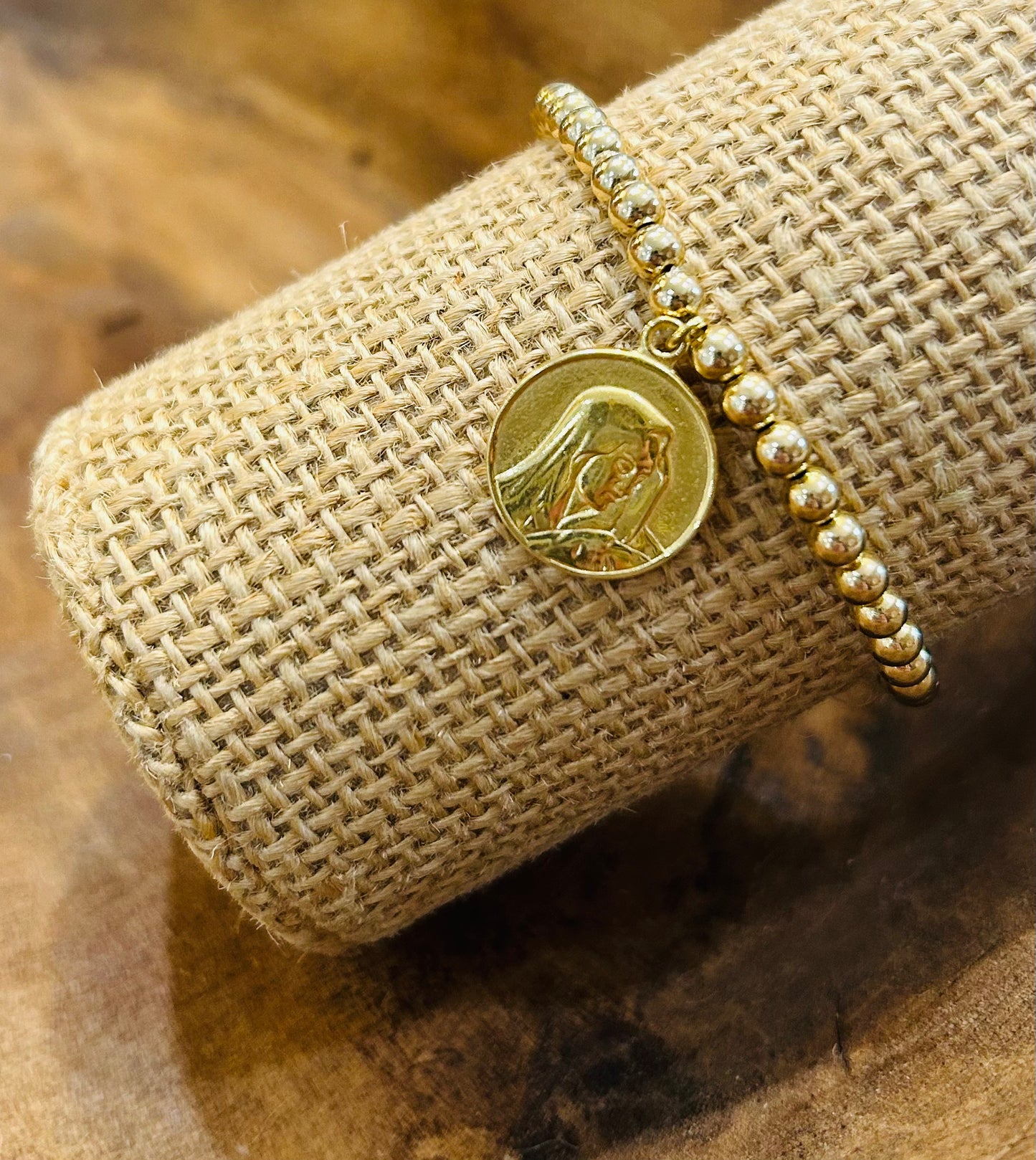 PURPLESKY GOLD BALL BEAD STRETCH BRACELET