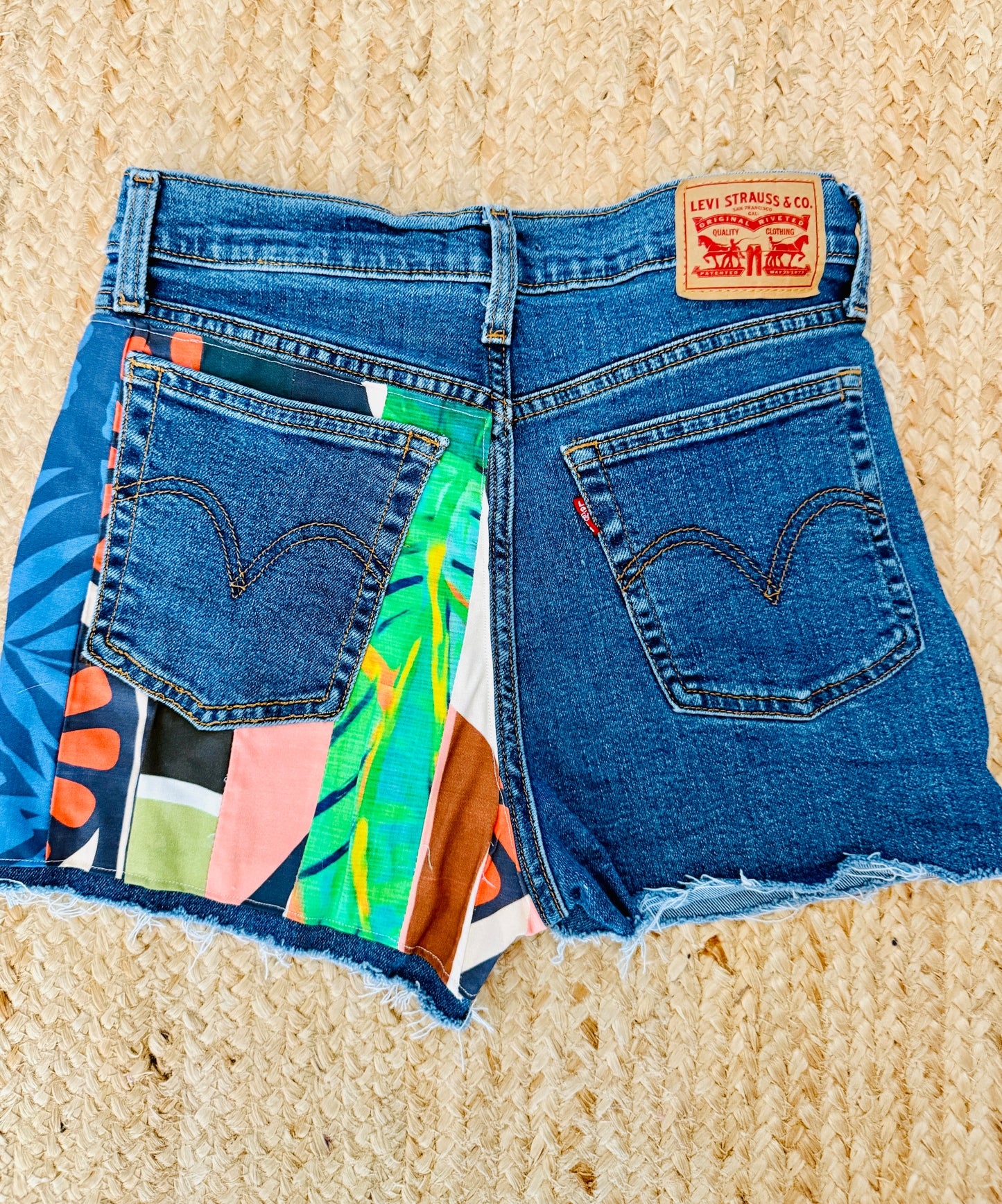 LEVI NEW LIFE CUSTOM SHORTS