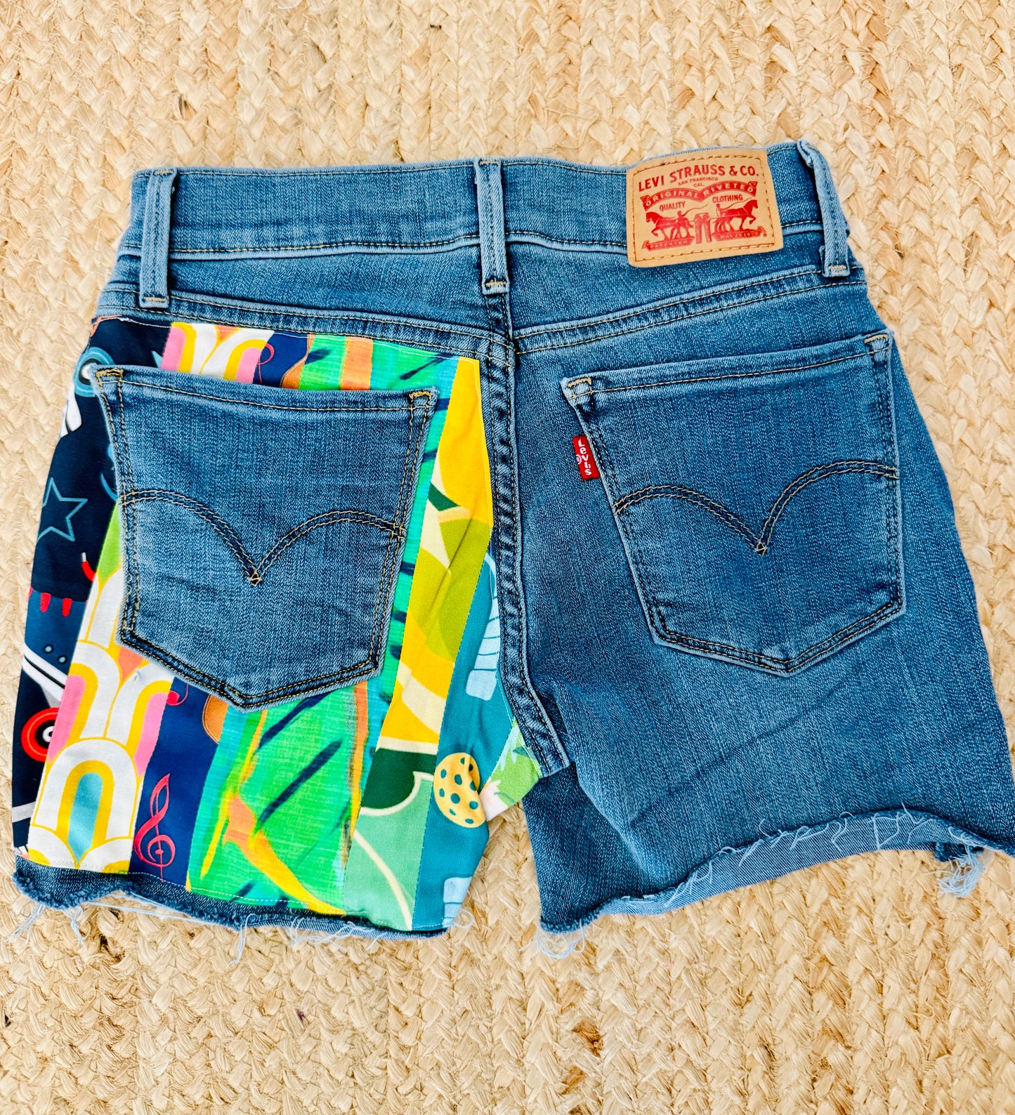 LEVI NEW LIFE CUSTOM SHORTS