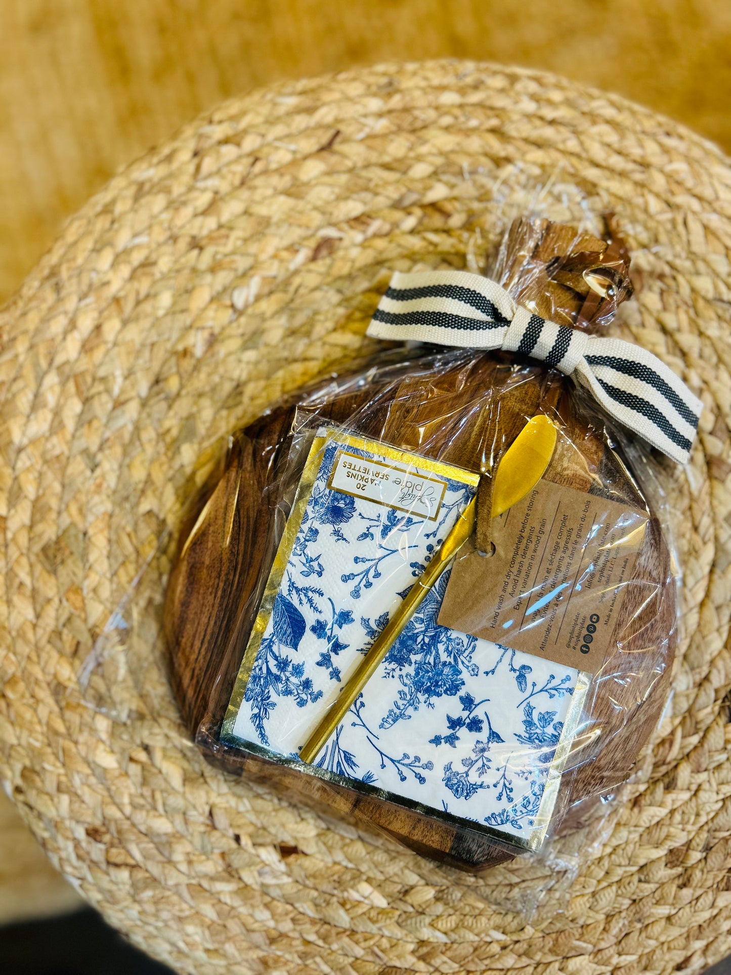 SOPHISTIPLATE HOLIDAY HOSTESS GIFT SET