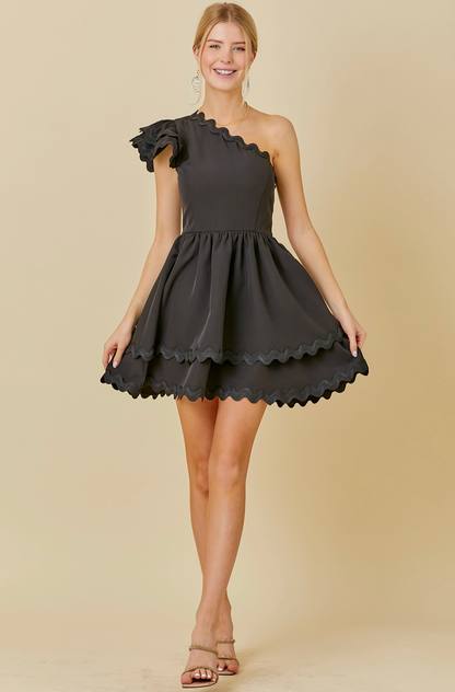 MAIN STRIP ONE SHOULDER SCALLOP EDGE DRESS