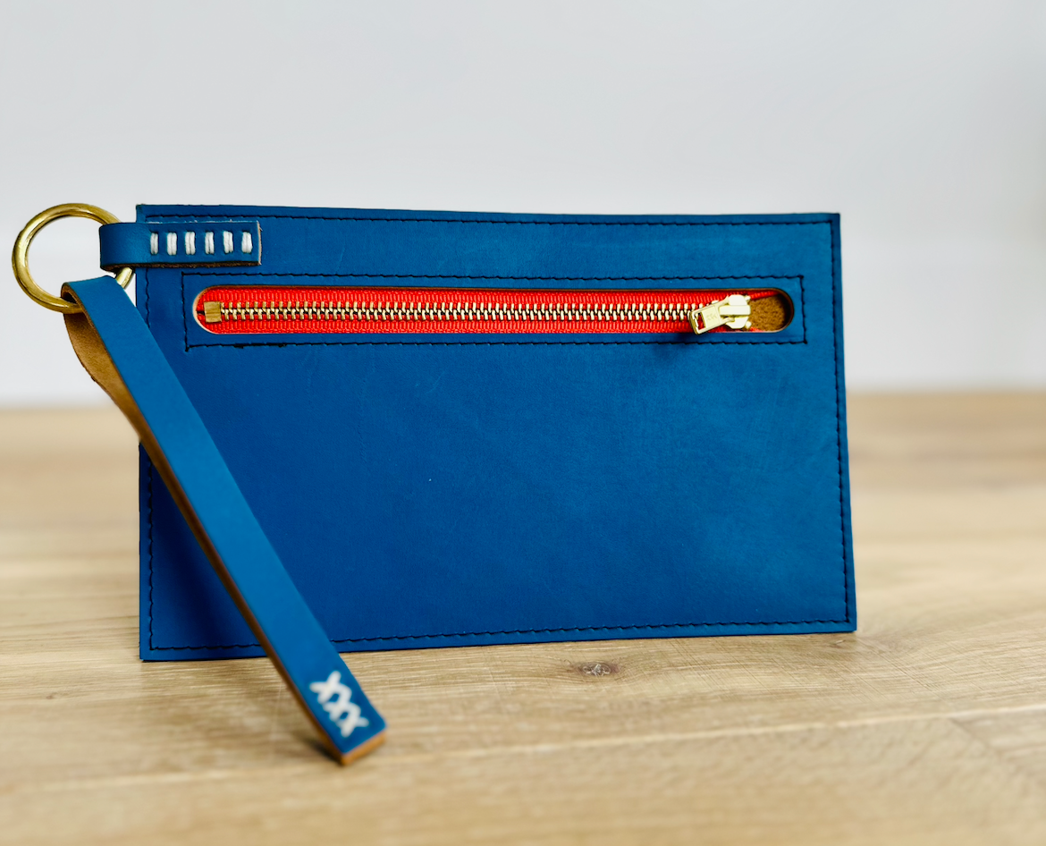 WOLF LEATHER CLUTCH