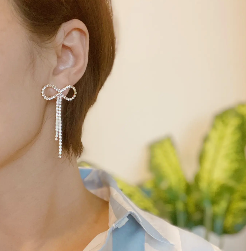 ELLISON+YOUNG GOLDEN BOW EARRINGS