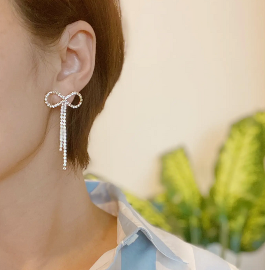 ELLISON+YOUNG GOLDEN BOW EARRINGS