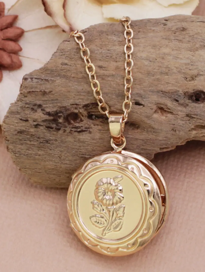 ZAD FLOWER POWER LOCKET NECKLACE