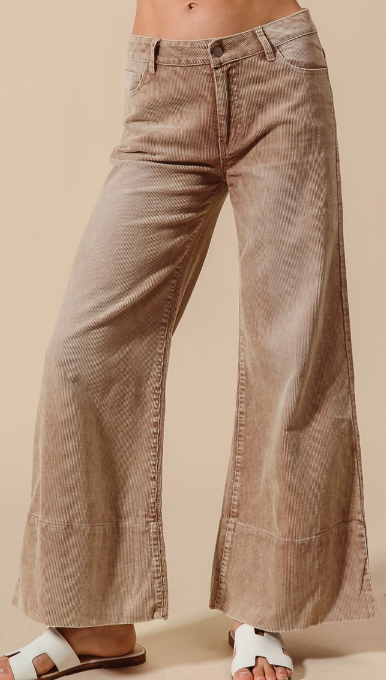 SO ME FLARED CORDUROY PANT