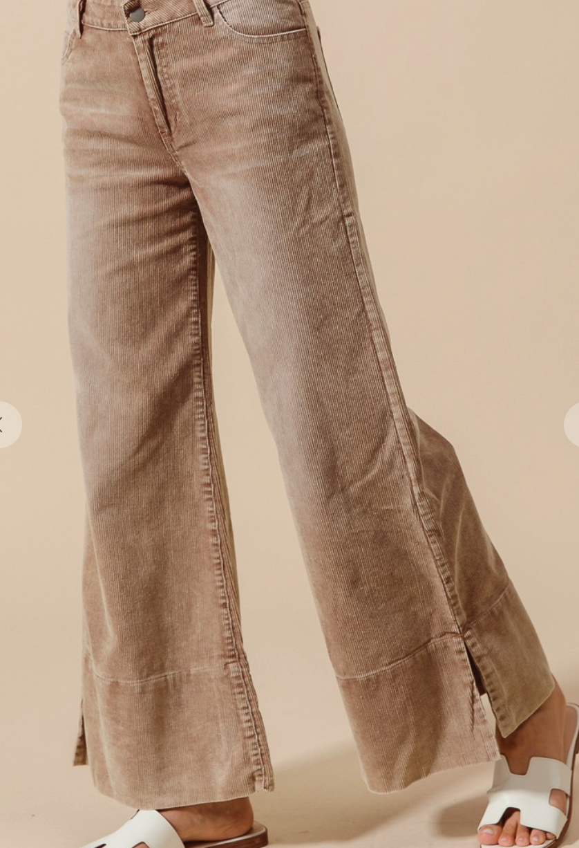 SO ME FLARED CORDUROY PANT