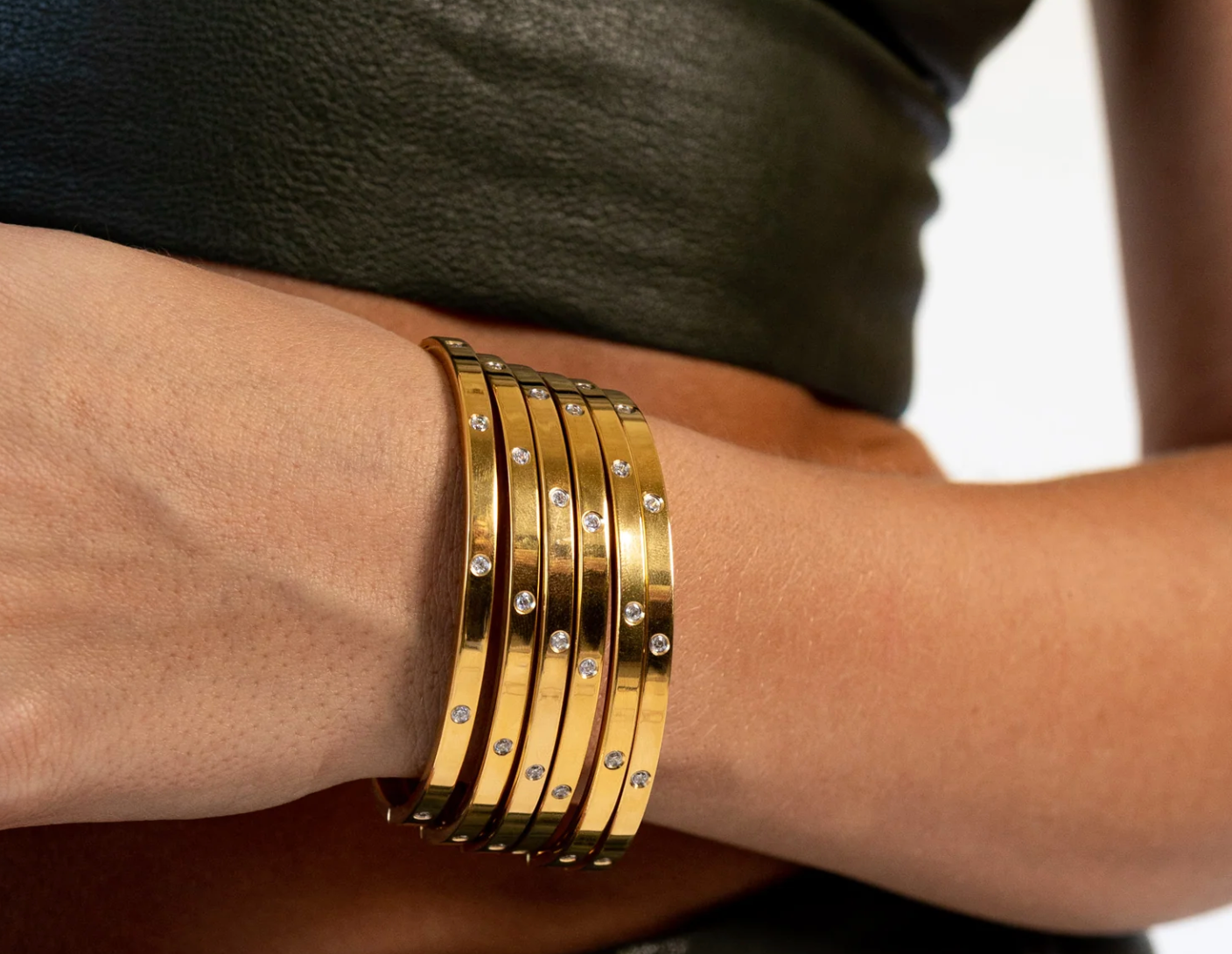 SAHIRA ELSIE ETERNITY BRACELET