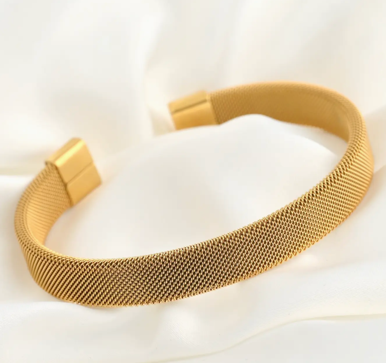 BLUEYEJEWELRY MESH BRACELET