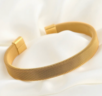 BLUEYEJEWELRY MESH BRACELET