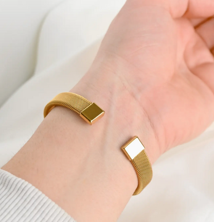 BLUEYEJEWELRY MESH BRACELET