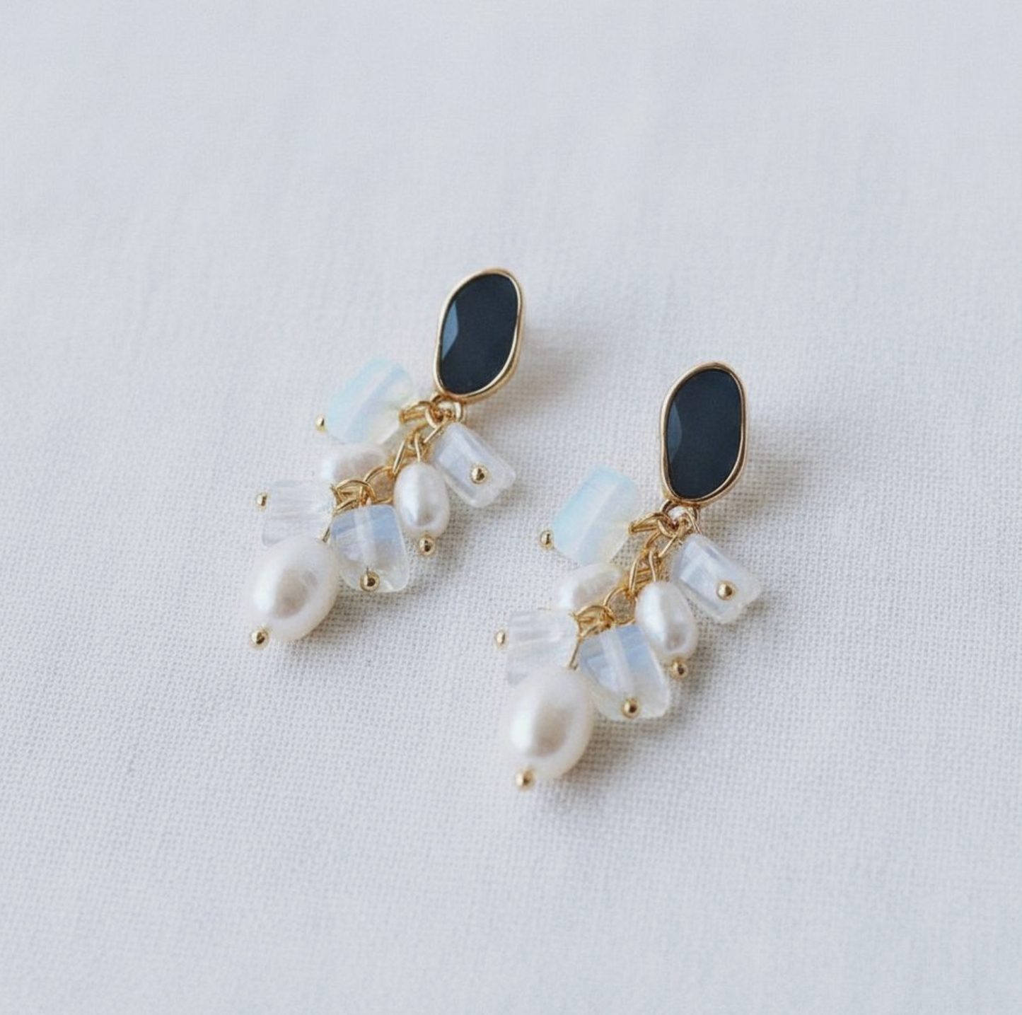 ELLEMADERA FRESHWATER PEARL DROP EARRINGS