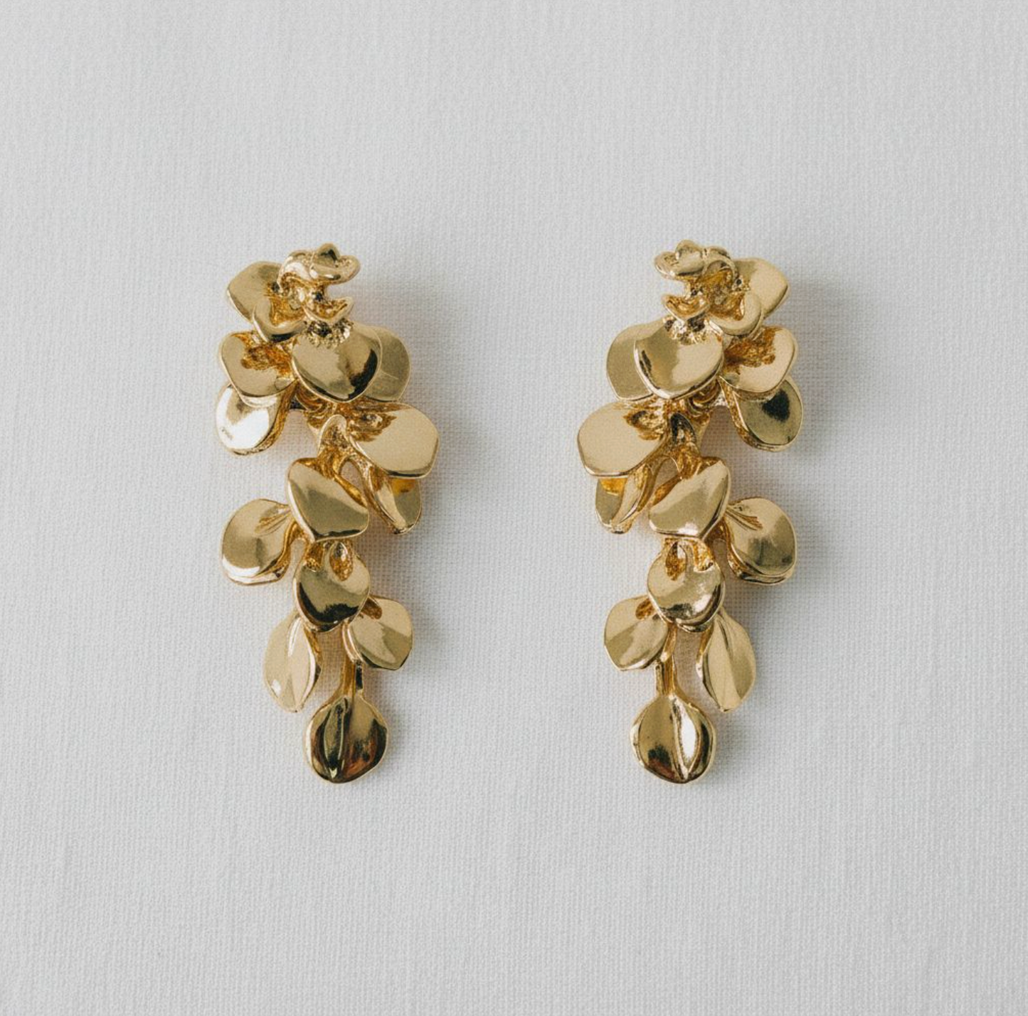 ELLEMADERA LEAF TASSLE EARRINGS