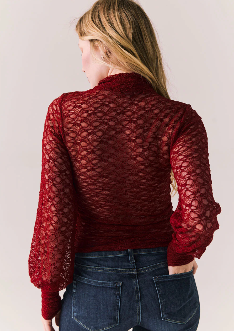 CHASER EVELYNNNN TOP