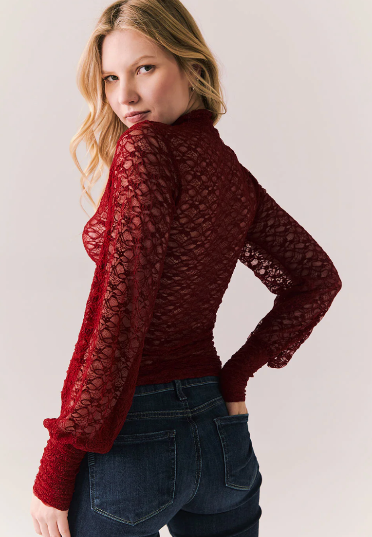 CHASER EVELYNNNN TOP