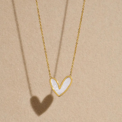 SAHIRA ABIGAIL HEART NECKLACE
