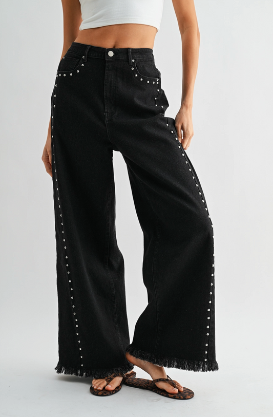 CAMELLIA BLACK STUD SHINE JEANS