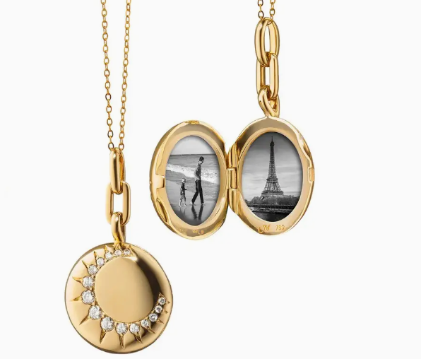 ACCITY MOON SHELL LOCKET NECKLACE