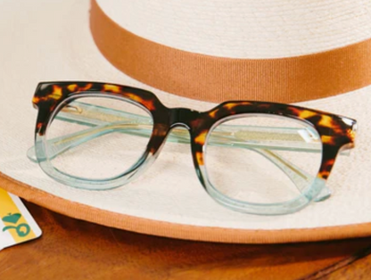 PEEPERS SHOWBIZ READERS