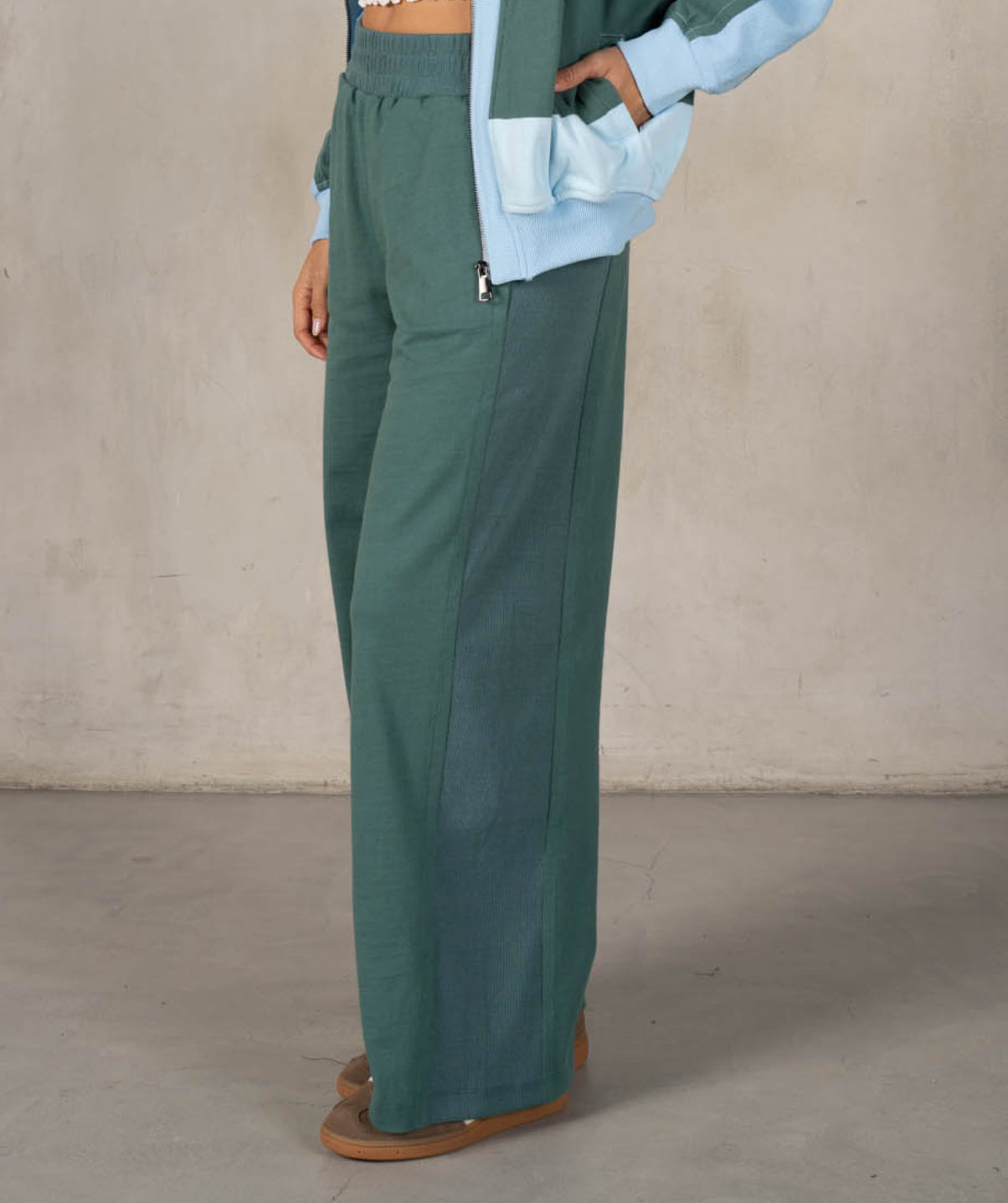 LA BIZ GREEN GIRLY SWEATPANTS