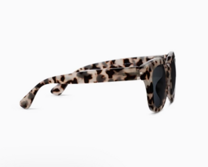 PEEPERS CENTER STAGE SUNGLASSES