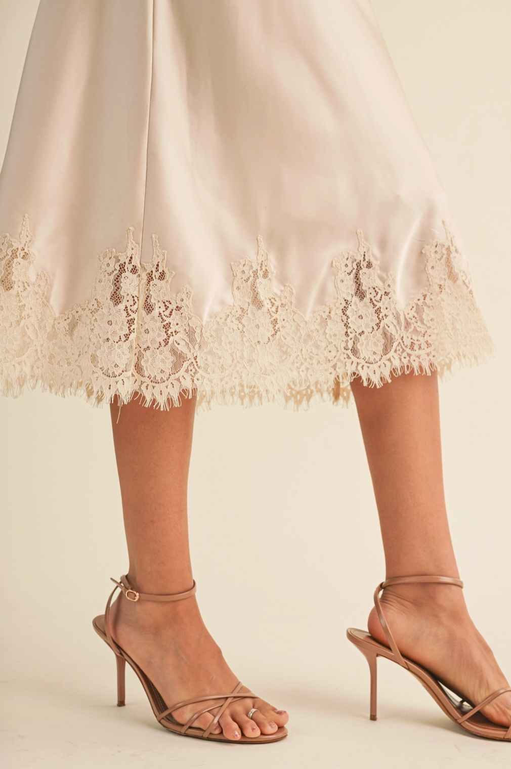 KLESIS LACE SATIN MIDI SKIRT