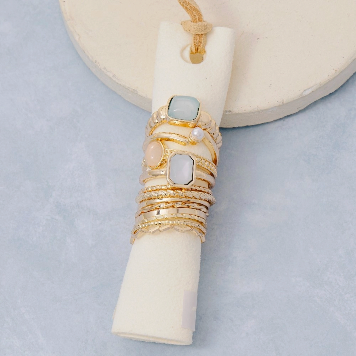 FAME GOLD ASSORTED RINGS
