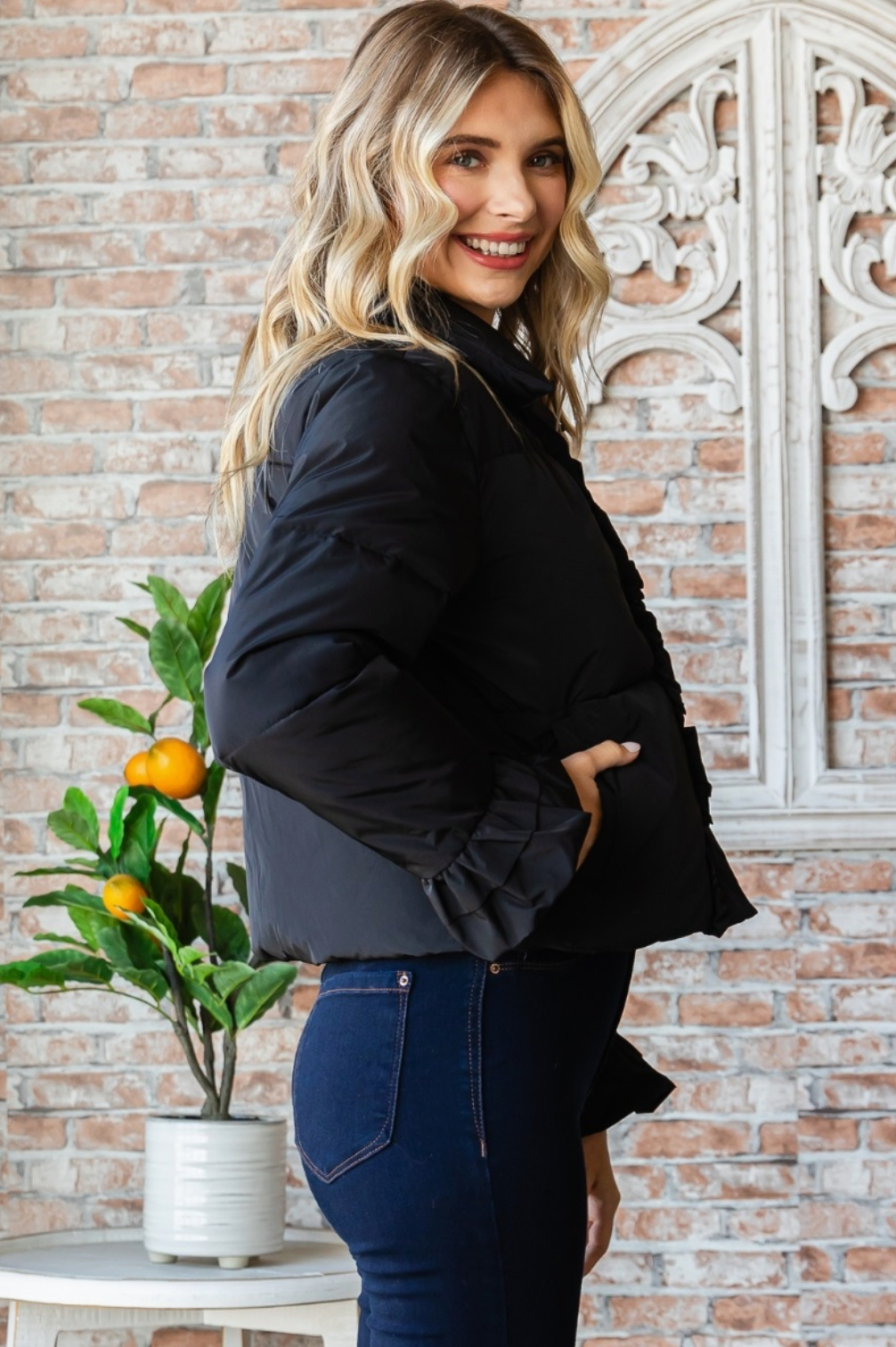 VEVERET RUFFLE PUFFER JACKET
